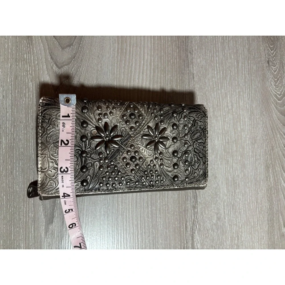Montana West Western Tooled‎ Studded Wallet Pewter Metallic Trifold Zip Around